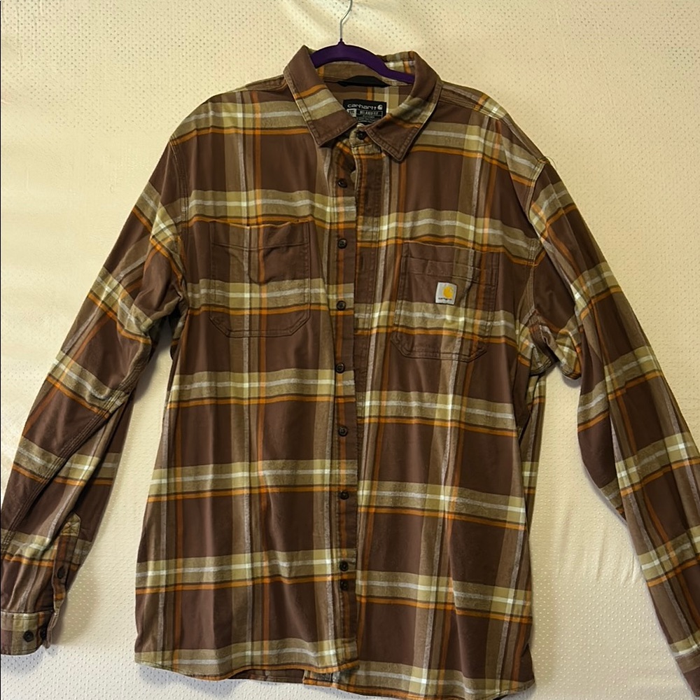 Men’s Carhartt Flannel/Button-Up
